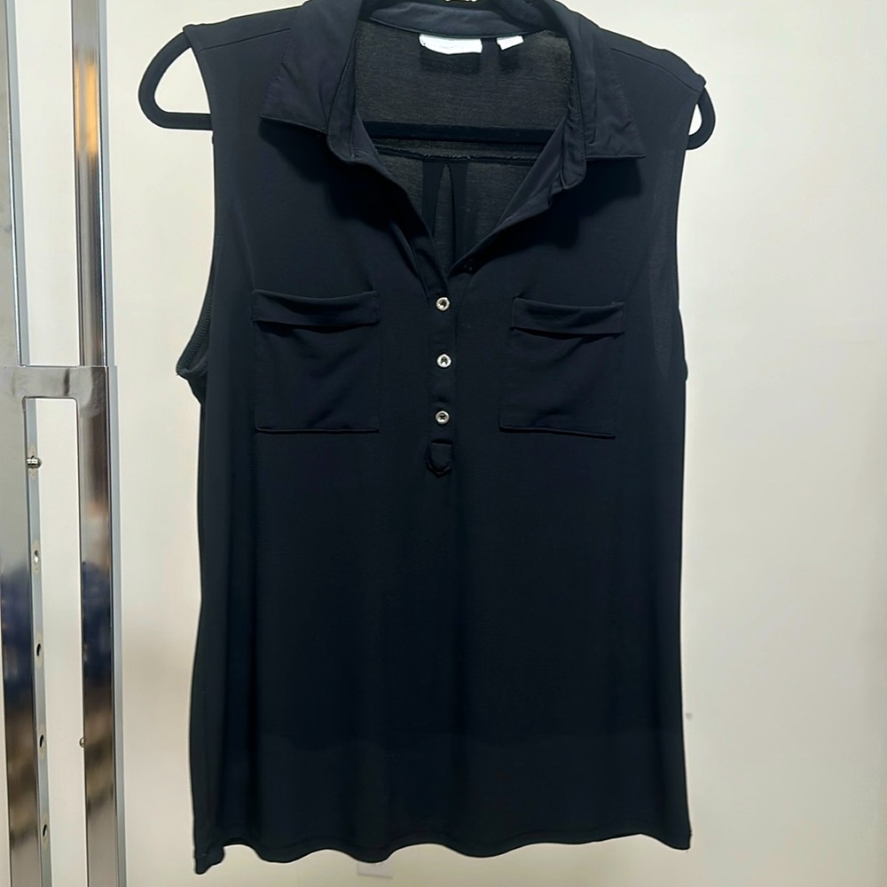 New York & Company Large Sleeveless V-Neck Top. Sale Discounted Already.
